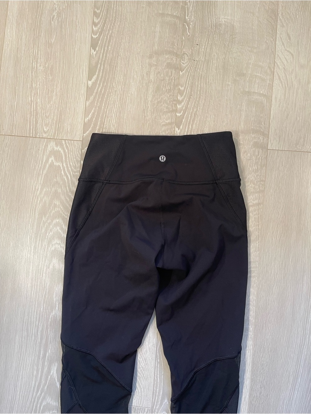 Lululemon Wunder Under High-Rise Tight 28" *Mesh Black size 6 - Picture 15 of 16